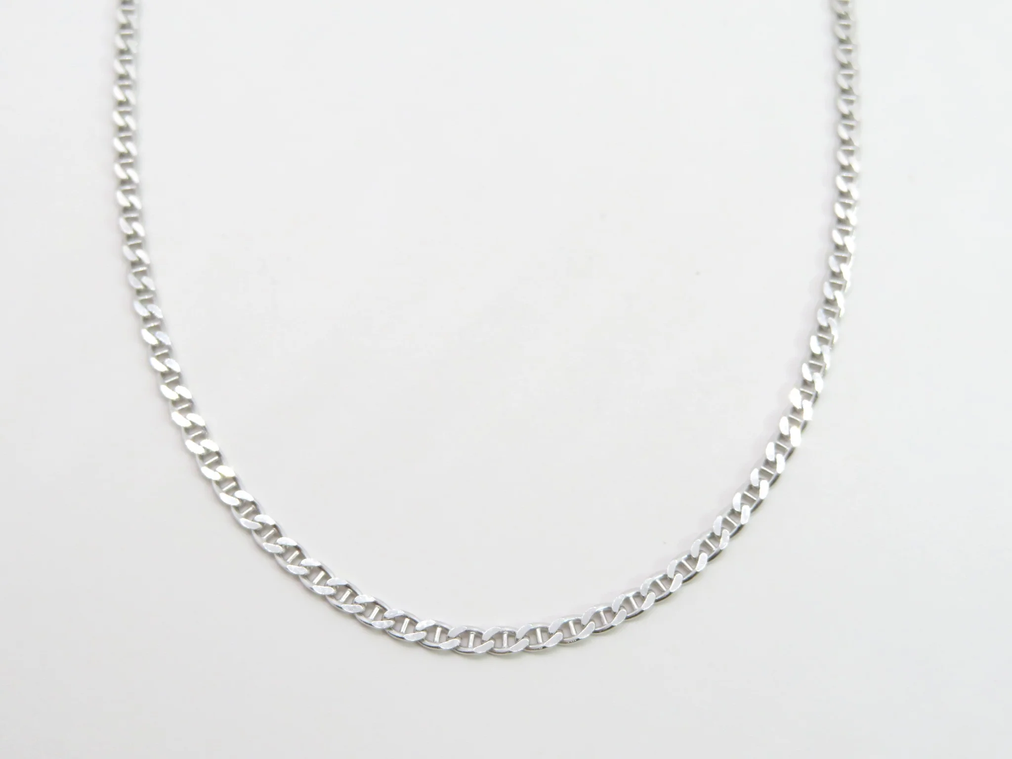 10k Yellow Gold Thicker Flat Anchor Chain - Image 10