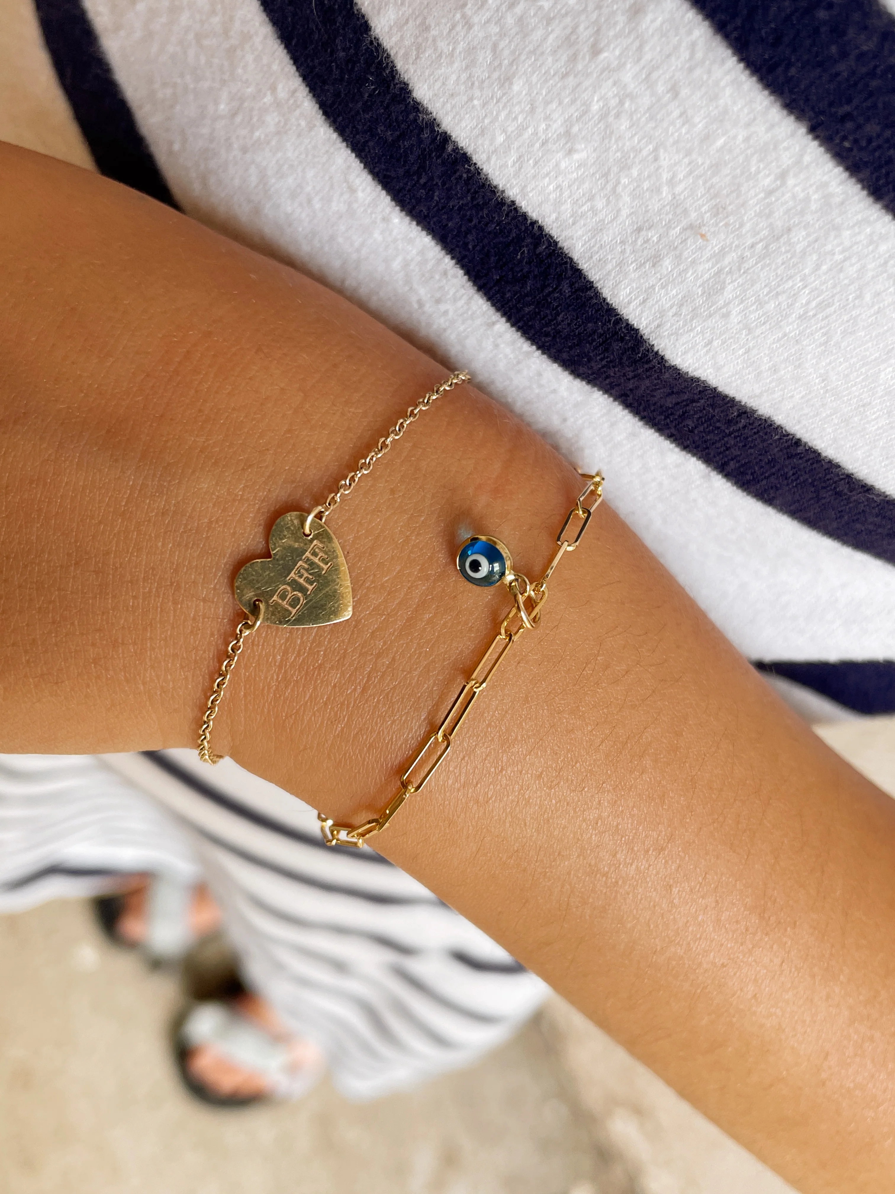 10k Petite Paperclip Bracelet - Image 5