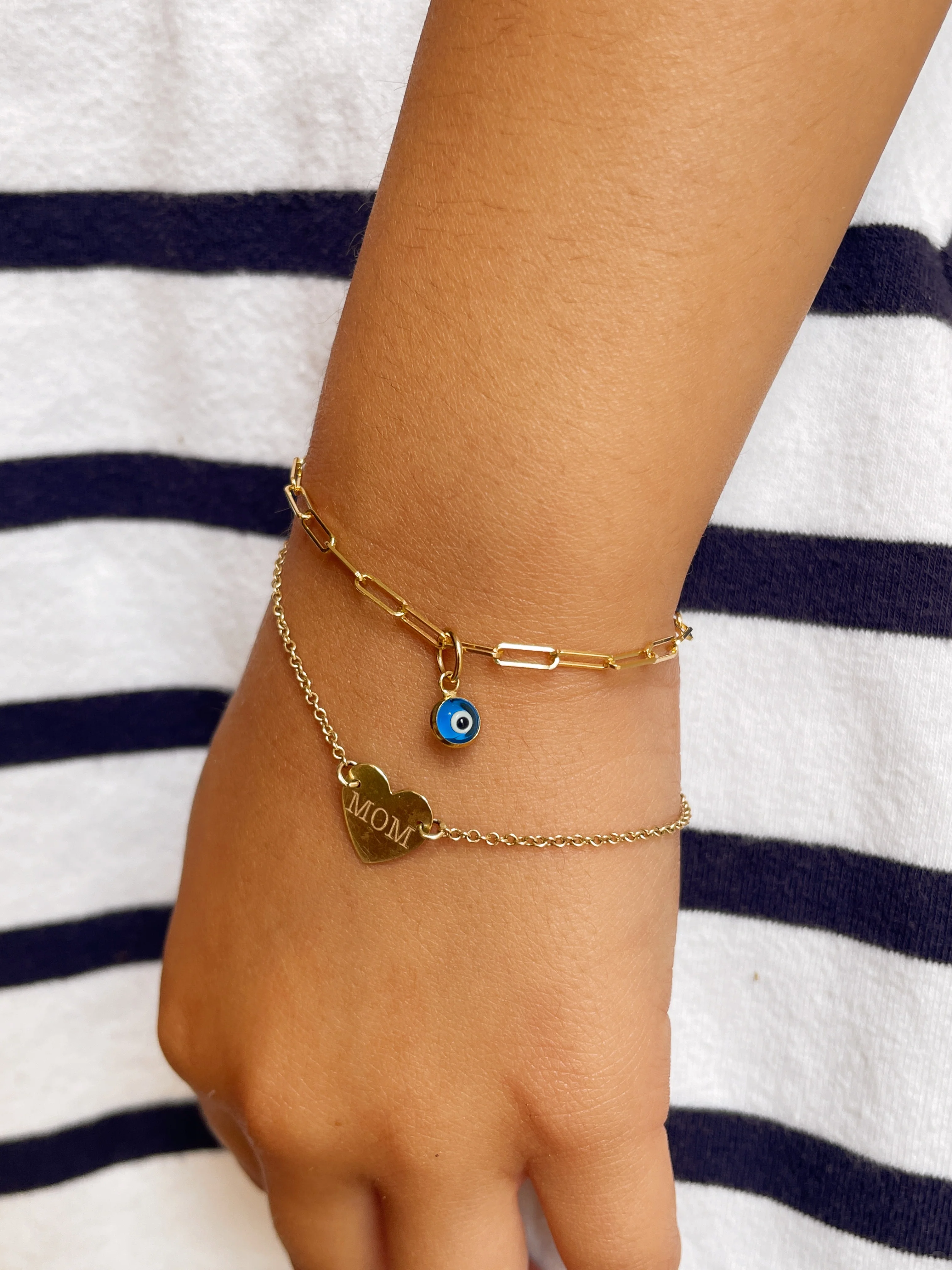 10k Petite Paperclip Bracelet - Image 6