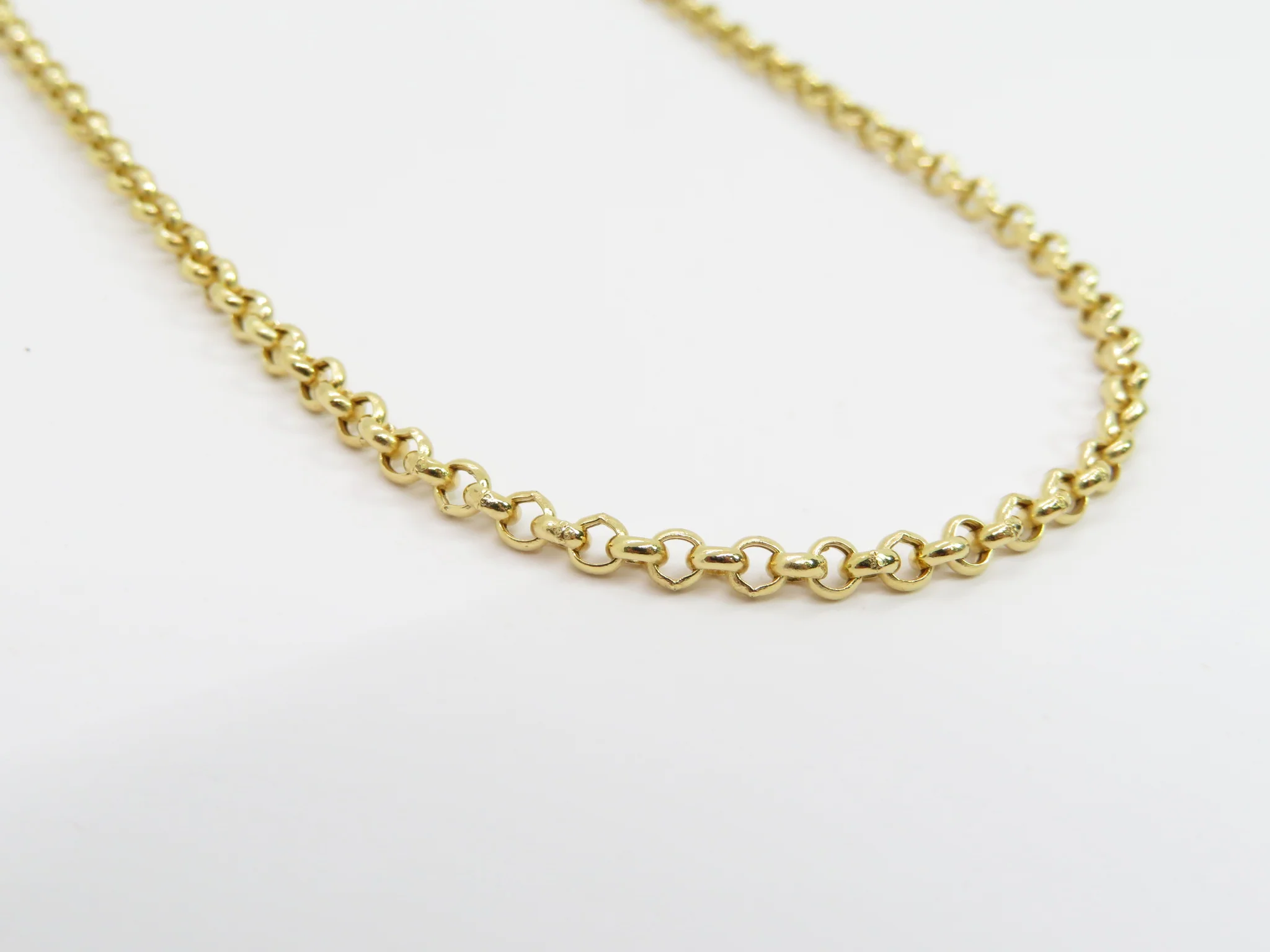 10k Yellow Gold Hollow Rolo Chain - Image 3
