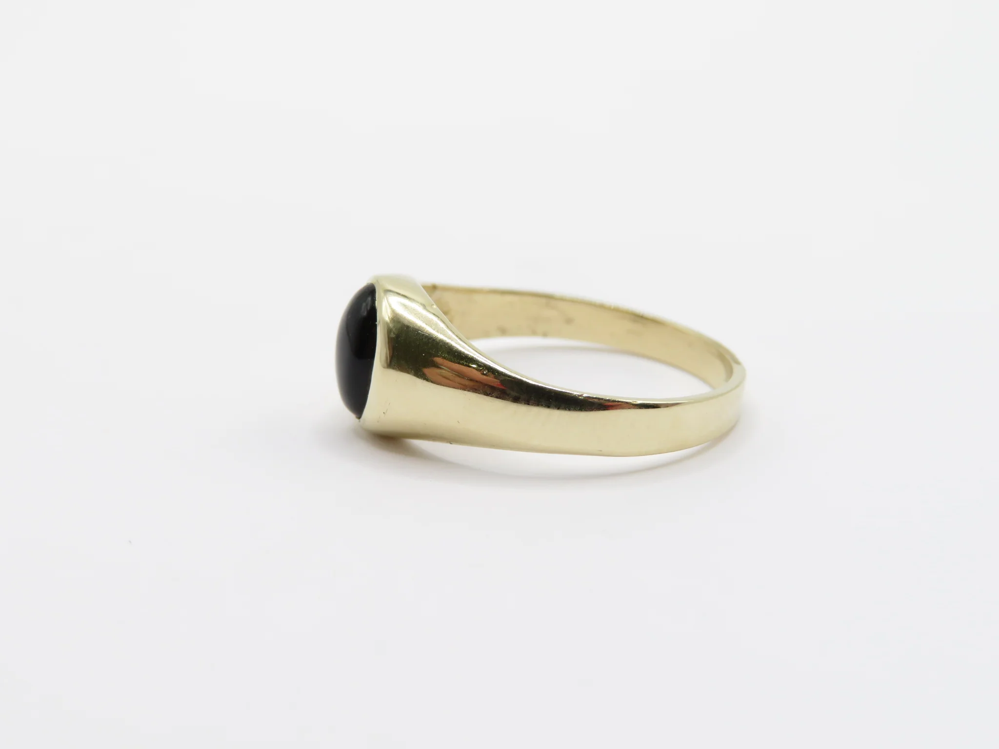 10k Yellow Gold Onyx Signet Ring - Image 3