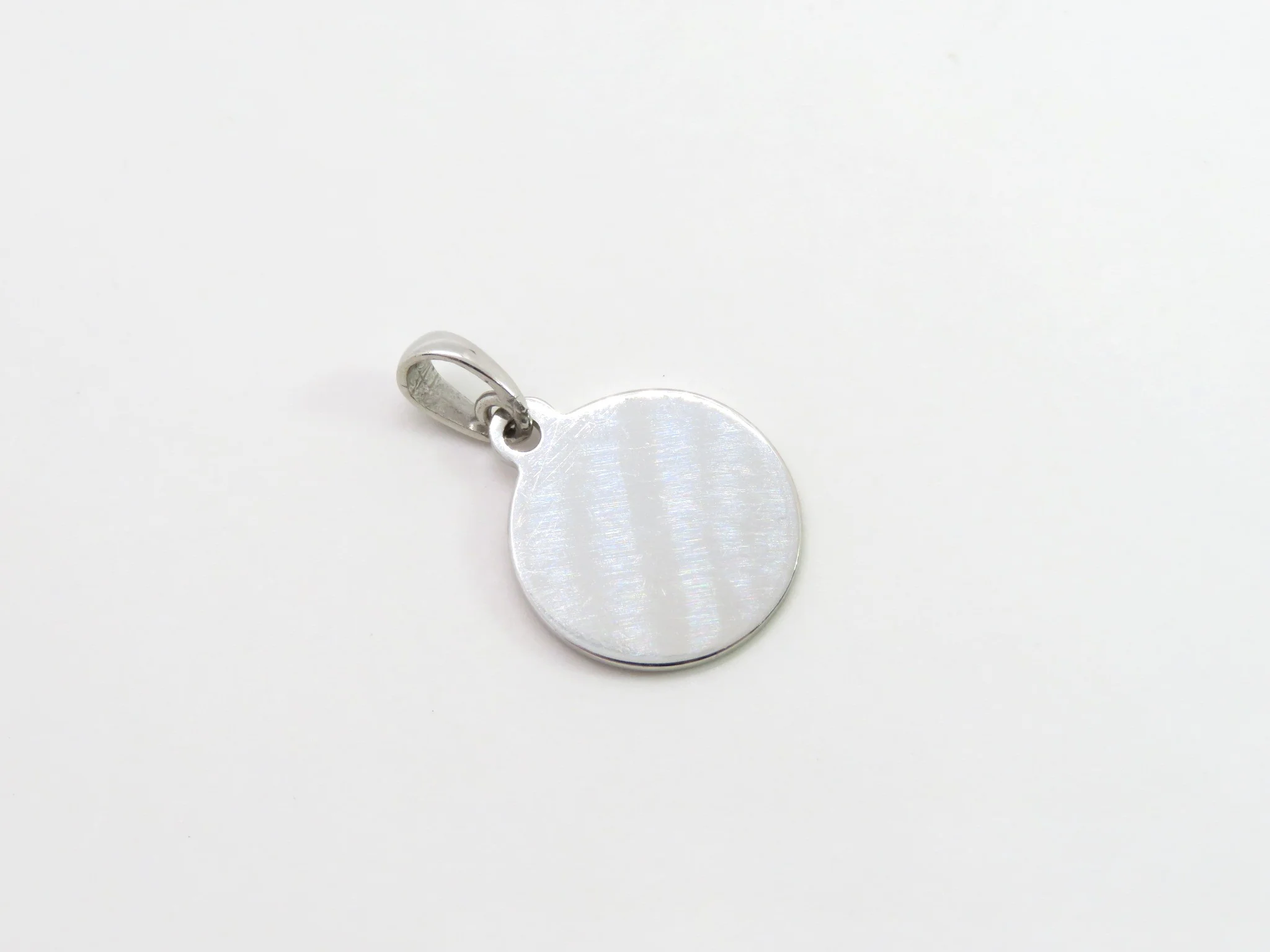 14k White Gold Round Tag Pendant - Image 3