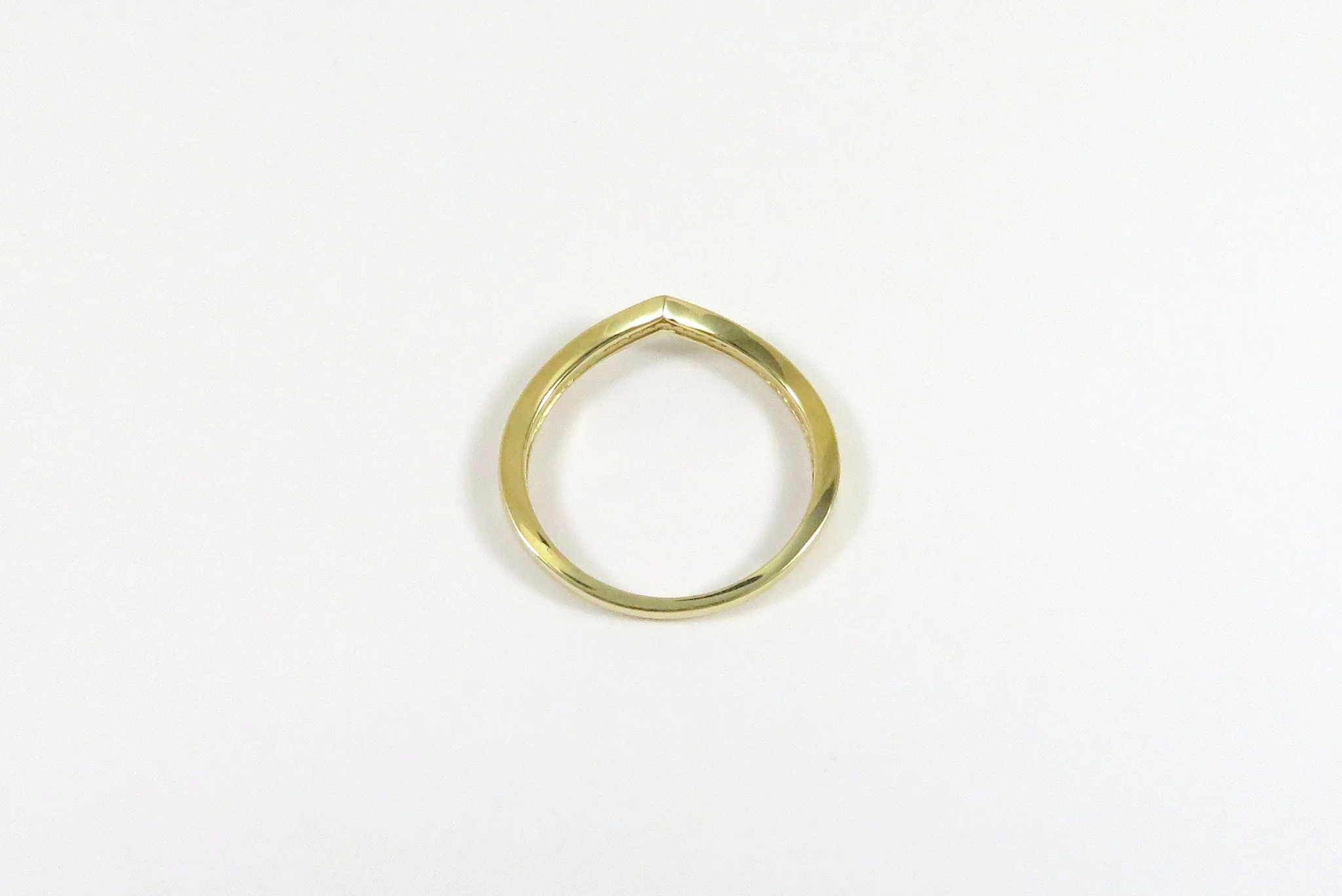 14k Yellow Gold Beaded Peak Ring - Image 4