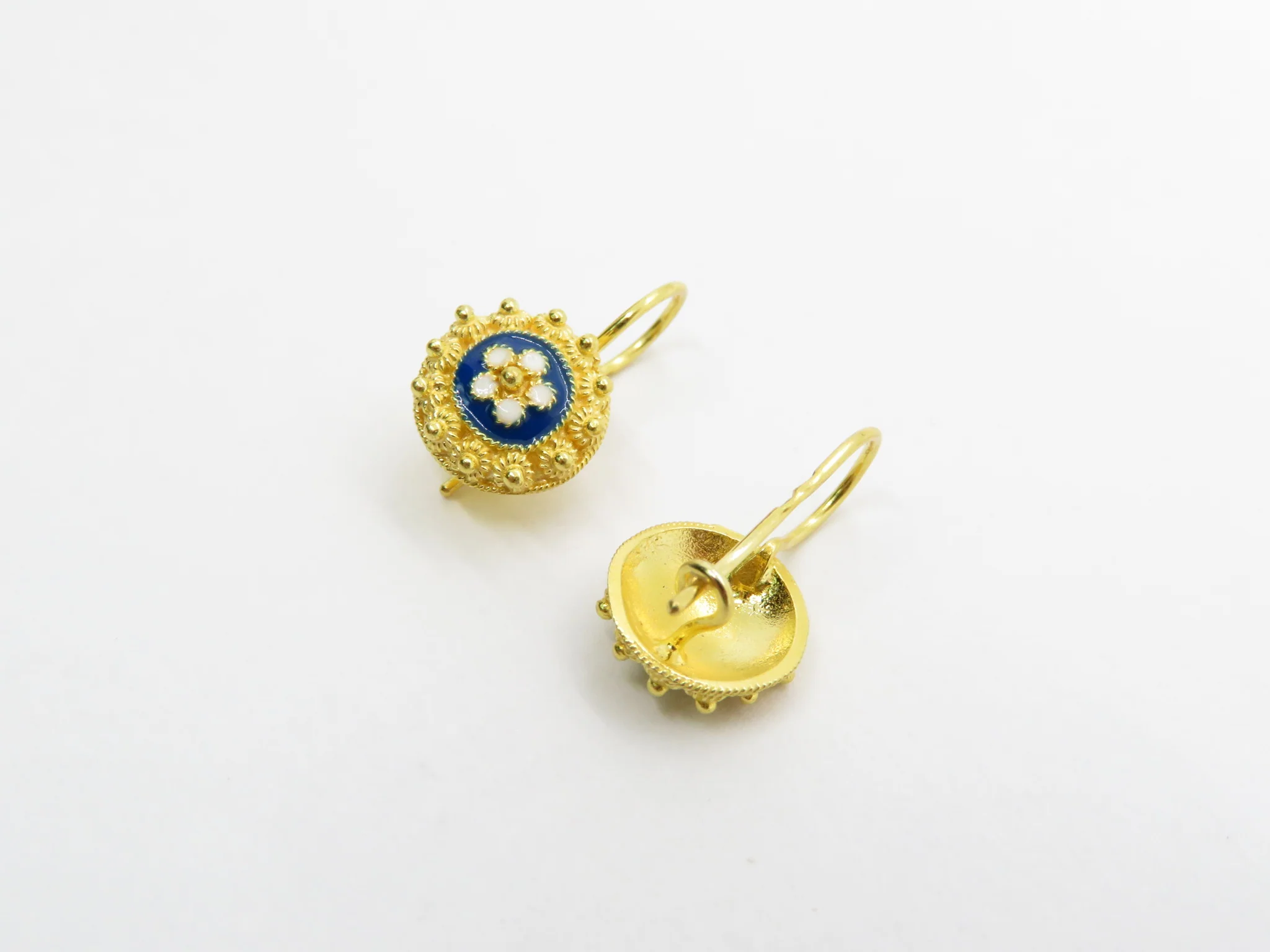 19.25k Yellow Gold Floral Enamel Drop Earrings - Image 9