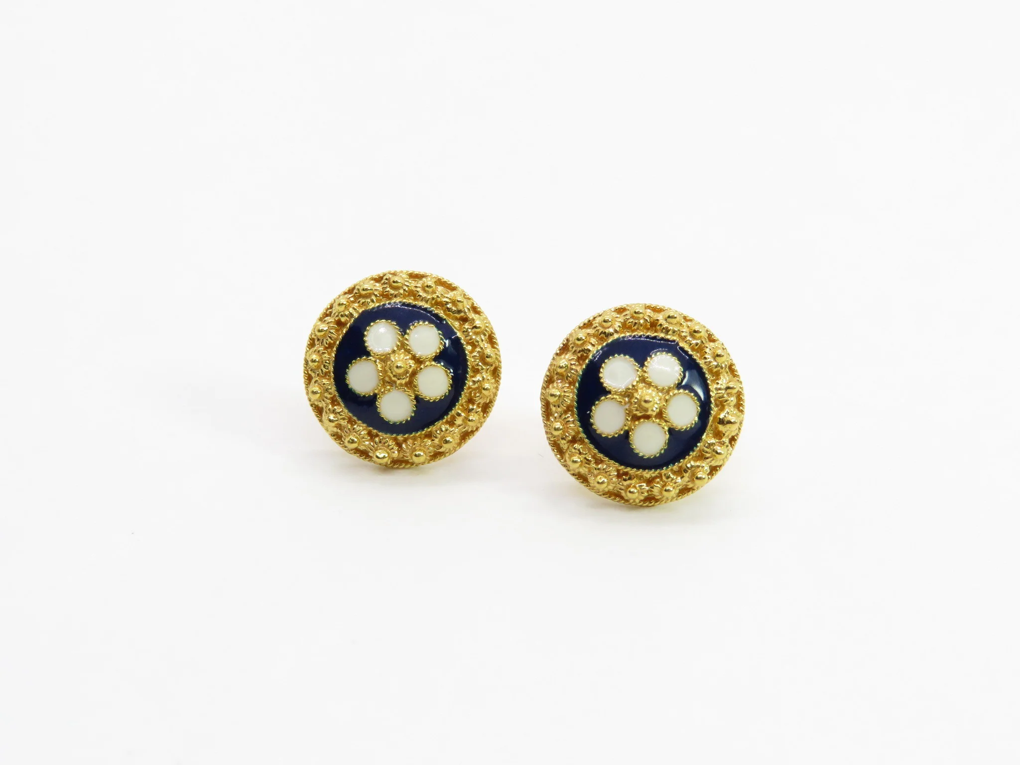 19.25k Yellow Gold Floral Enamel Studs - Image 7