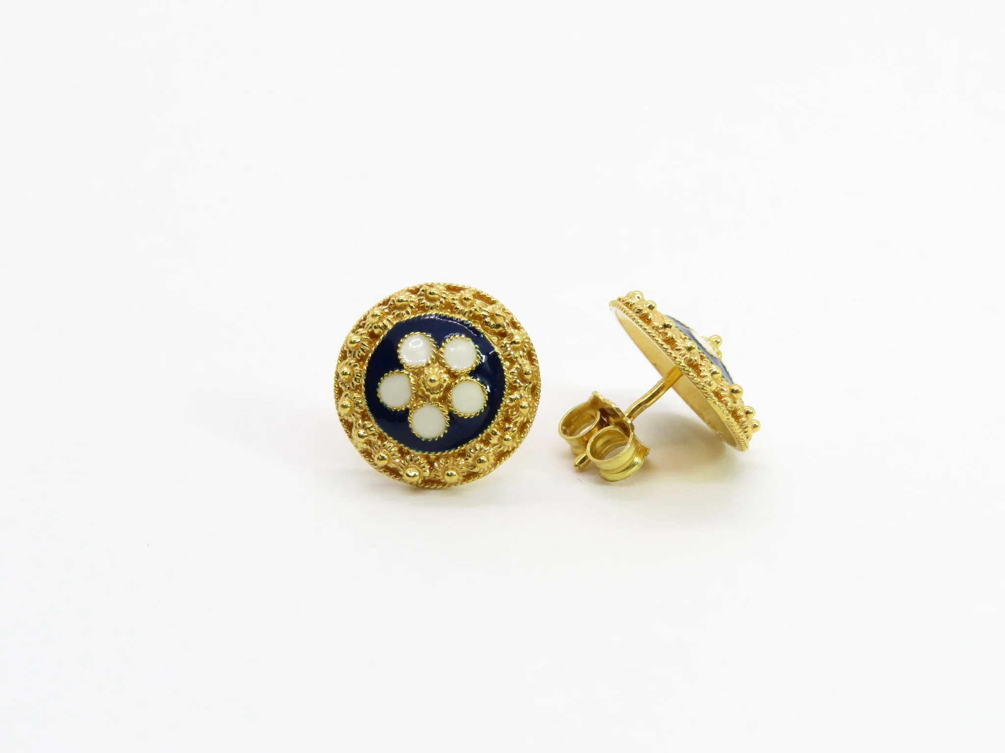 19.25k Yellow Gold Floral Enamel Studs - Image 9
