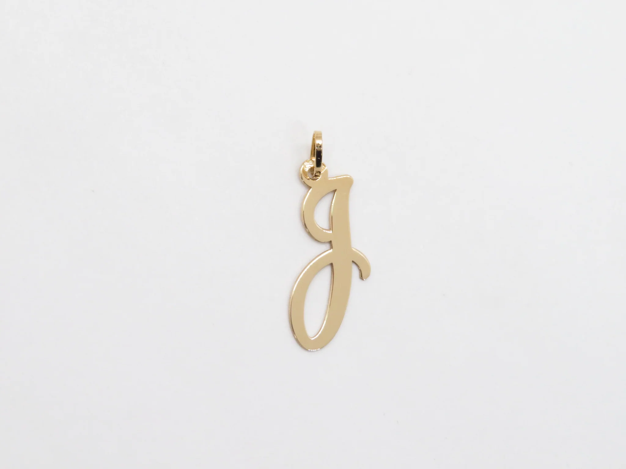 19.25k Yellow Gold Cursive Initial Pendant - Image 12