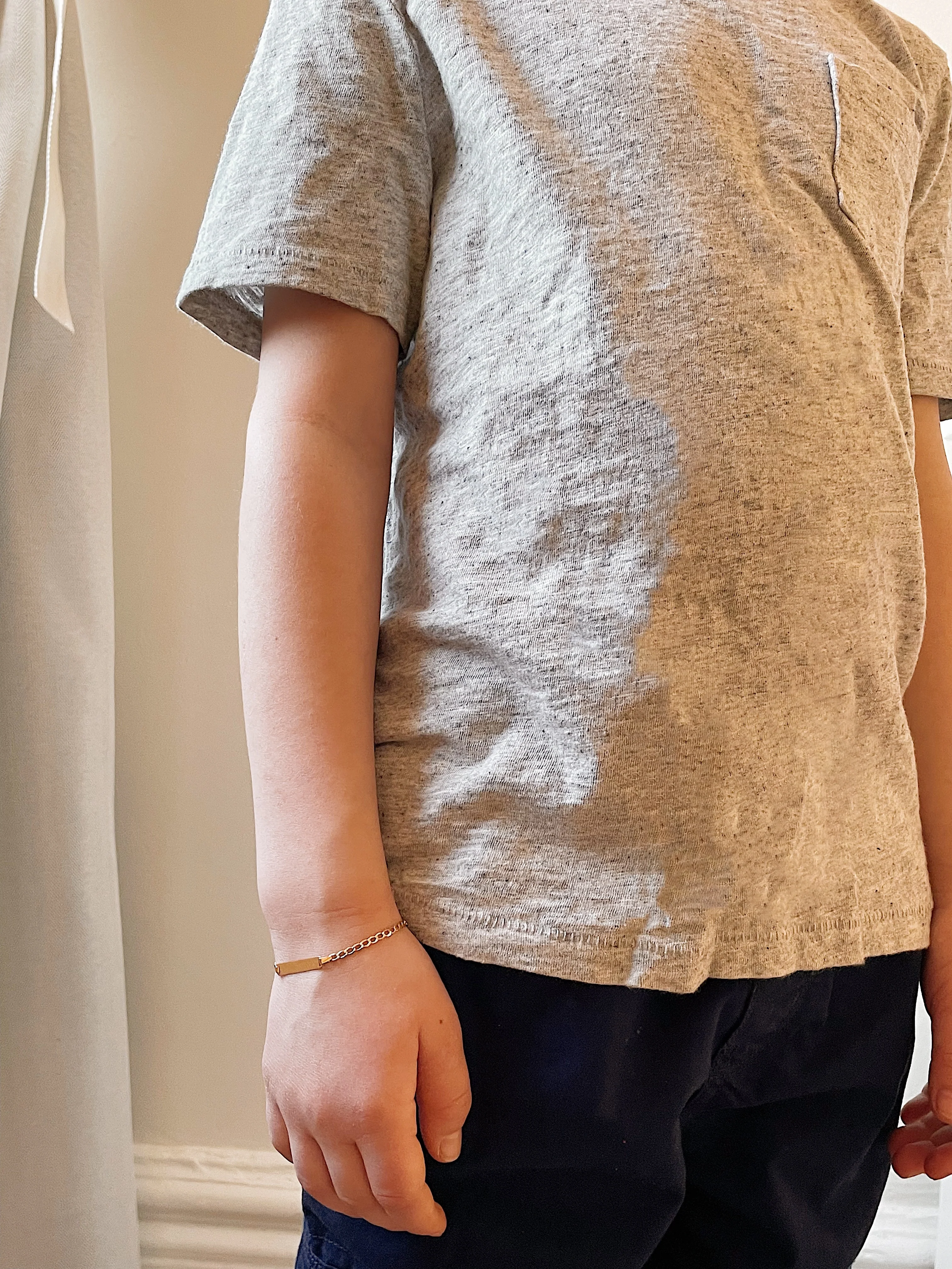 19.25k Yellow Gold Open Curb Bracelet - Image 9