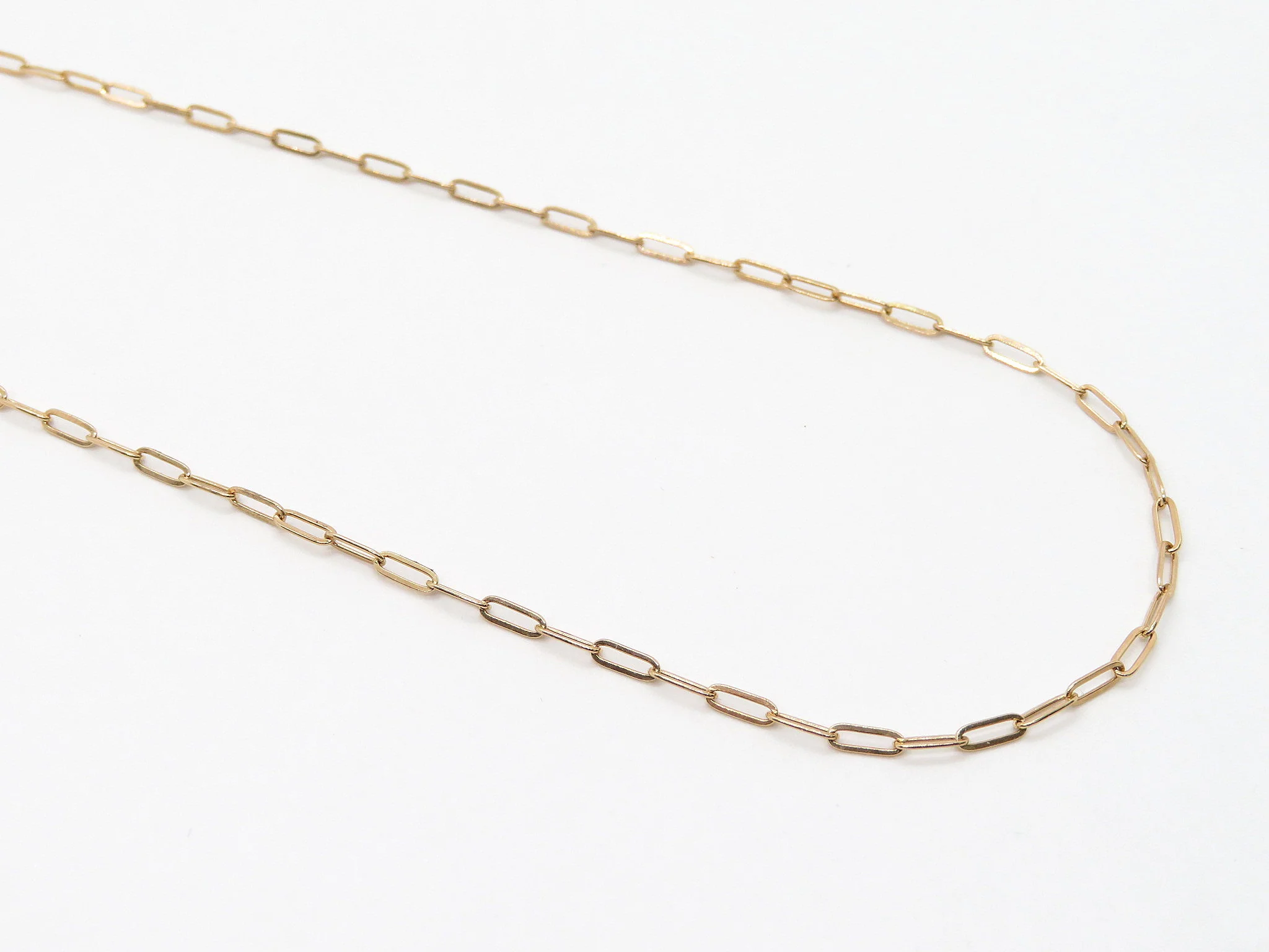 19.25k Yellow Gold Petite Paperclip Chain - Image 4