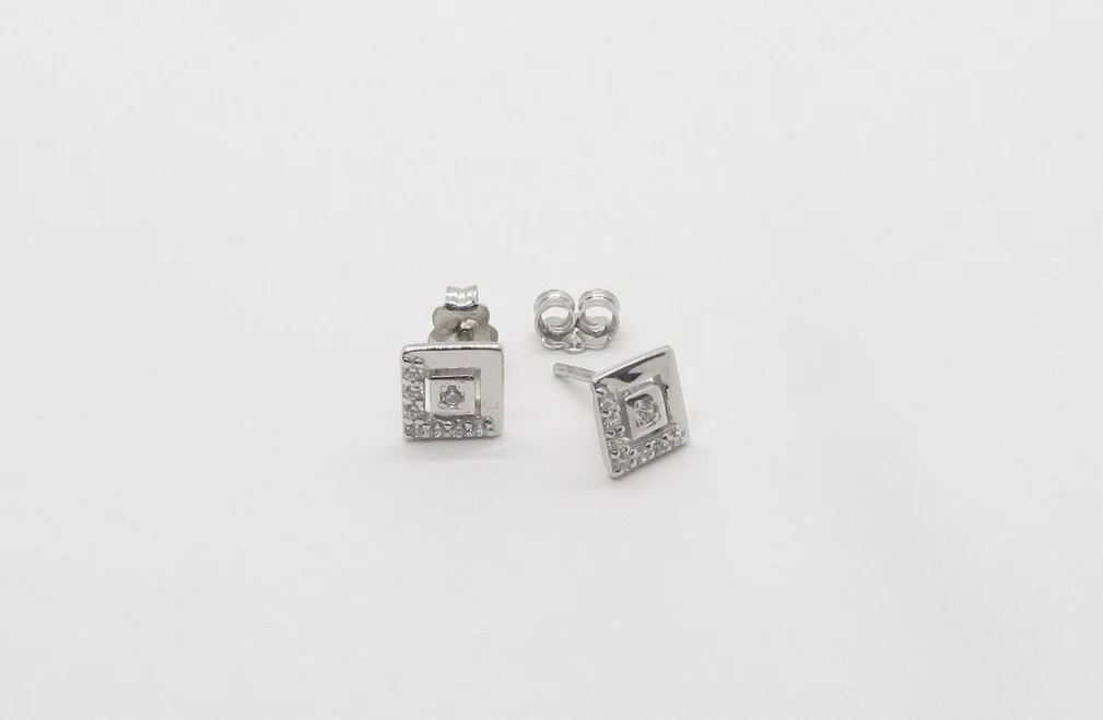 19.25k Square Cubic Zirconia Studs - Image 4