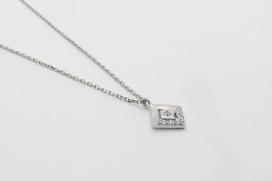 19.25k Squared Pendant Necklace - Image 4