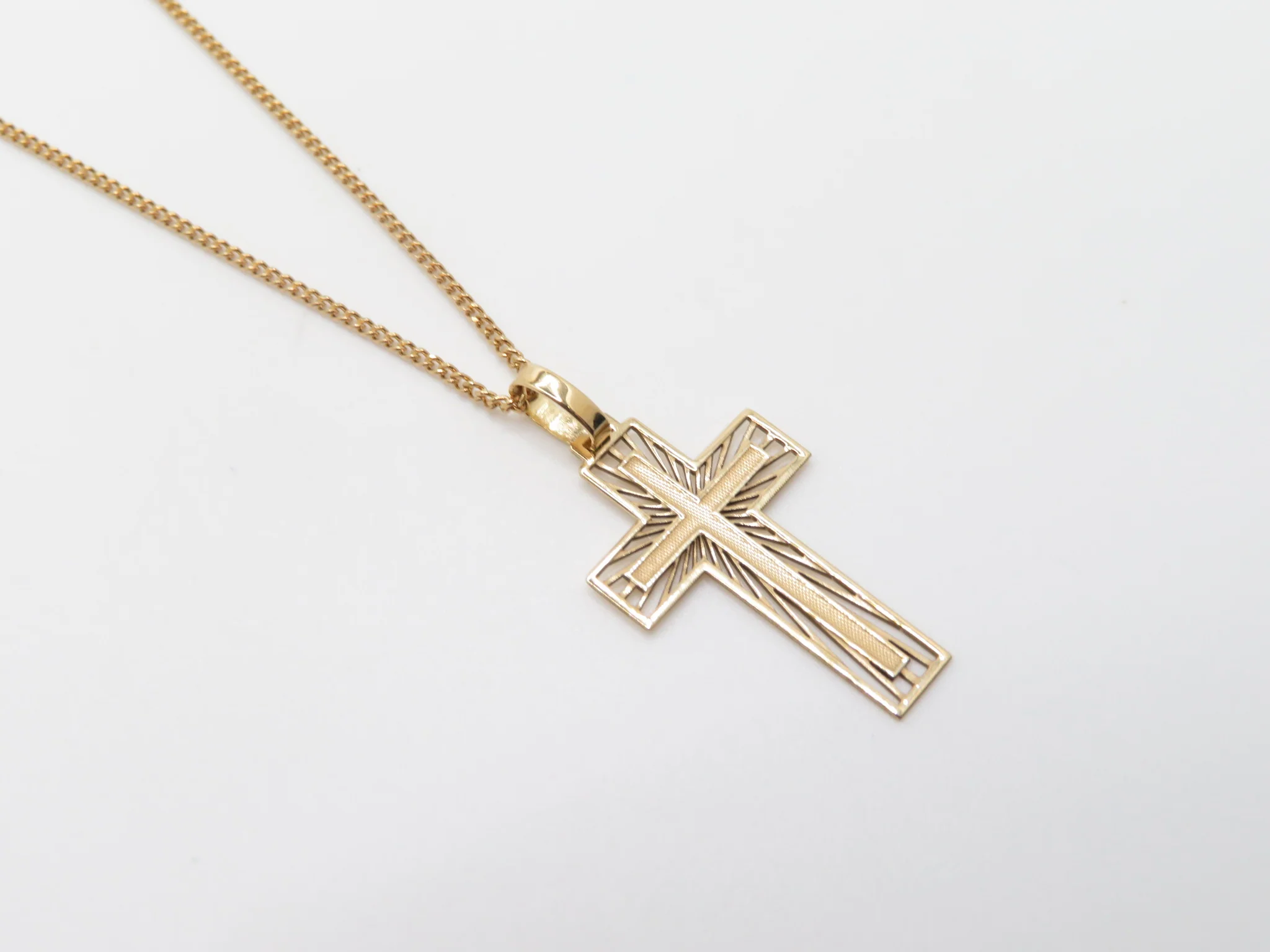 19.25k Yellow Gold Sunburst Cross Pendant - Image 4