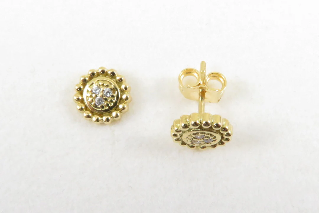 19.25k Beaded Pavé Studs - Image 3