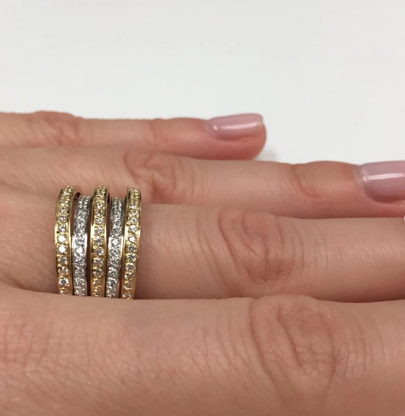 19.25k Yellow and White Gold Quintet Ring - Image 5