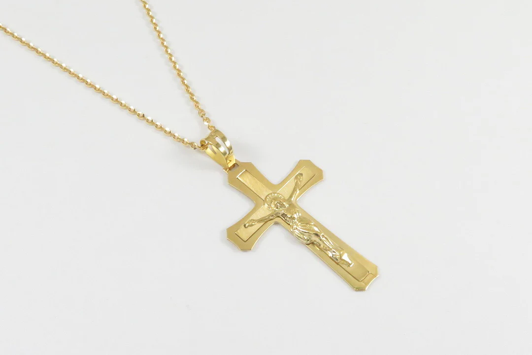 19.25k Yellow Gold Dual Textured Crucifix Pendant - Image 4