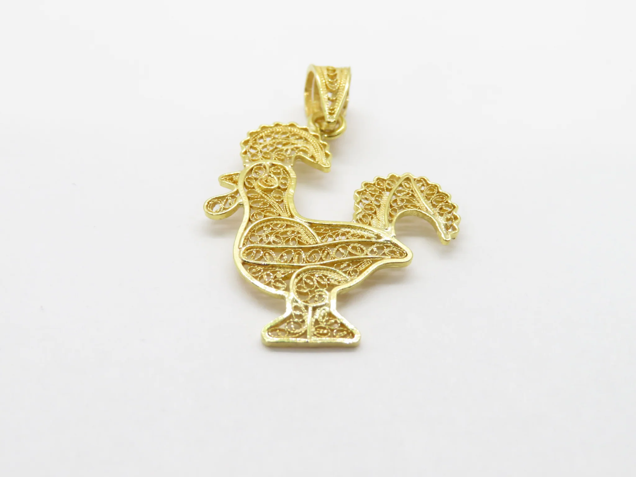 19.25k Yellow Gold Filigree Rooster - Image 4
